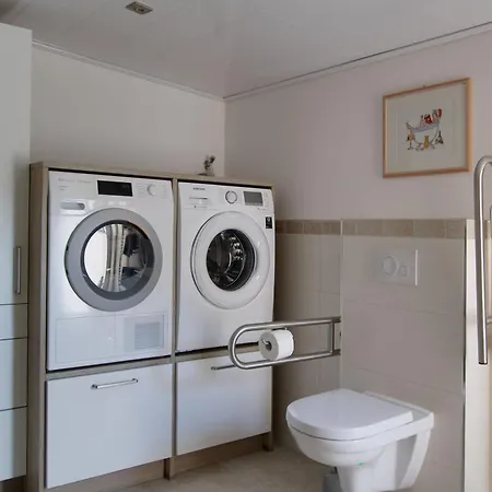 Ferienwohnung Heidi דירה פפנבורג